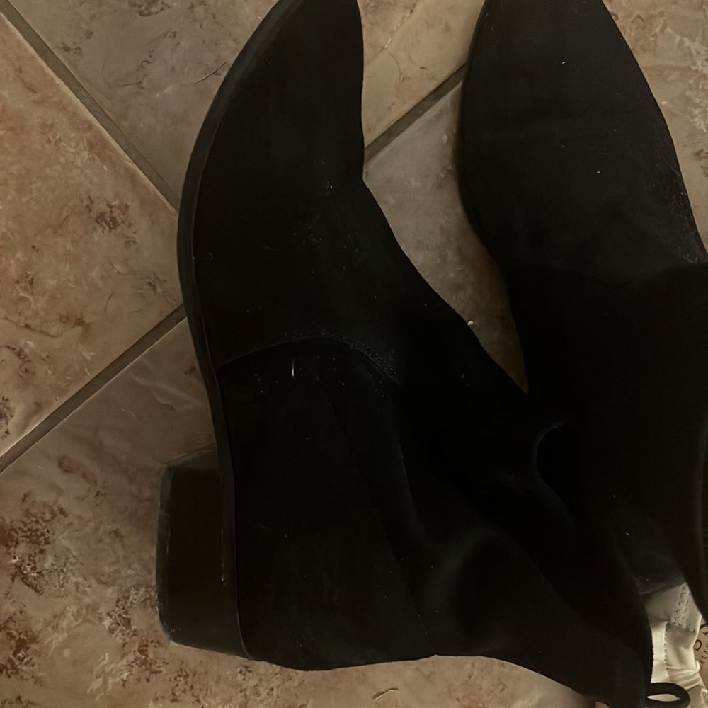 Boots - Picture 3 of 3